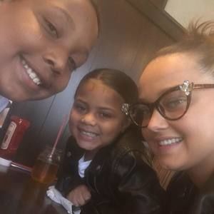 Meet your Posher, Marie